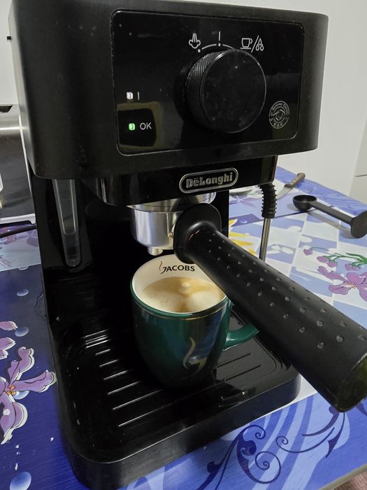 Expresor DeLonghi Stilosa