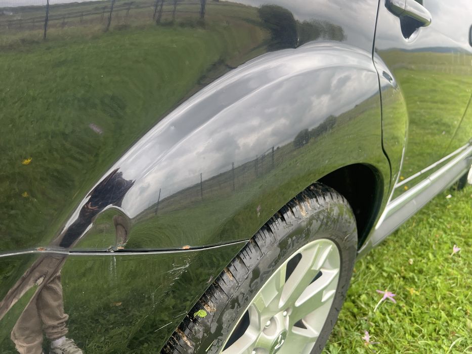 Vand mitsubishi outlander 7 locuri!!
