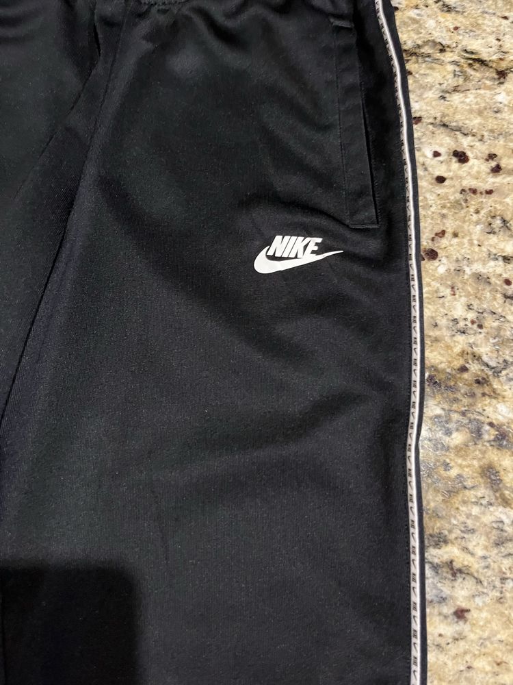 Спортна долница CALVIN KLEIN и NIKE