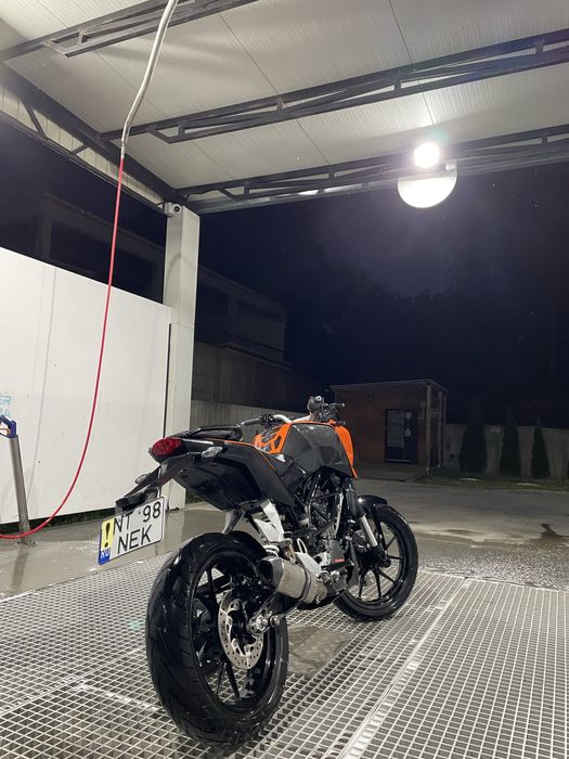 Vand / schimb ktm duke 125 2011