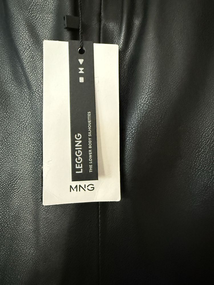 Нове черен кожен клин XL  - MANGO