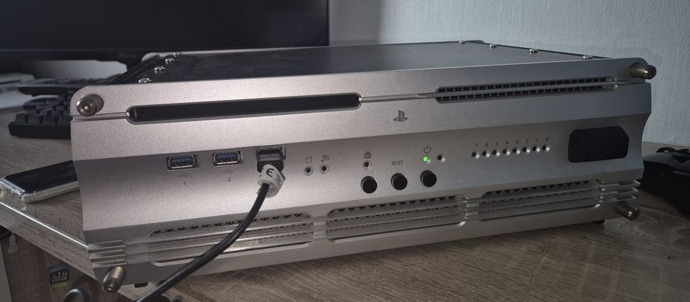 Sony Playstation 4 PS4 Development Dev Kit