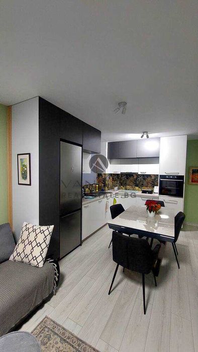 Продава се Двустаен апартамент в Пловдив, Кючук Париж - 78 кв.м за 1609 €/кв.м - Снимка #2