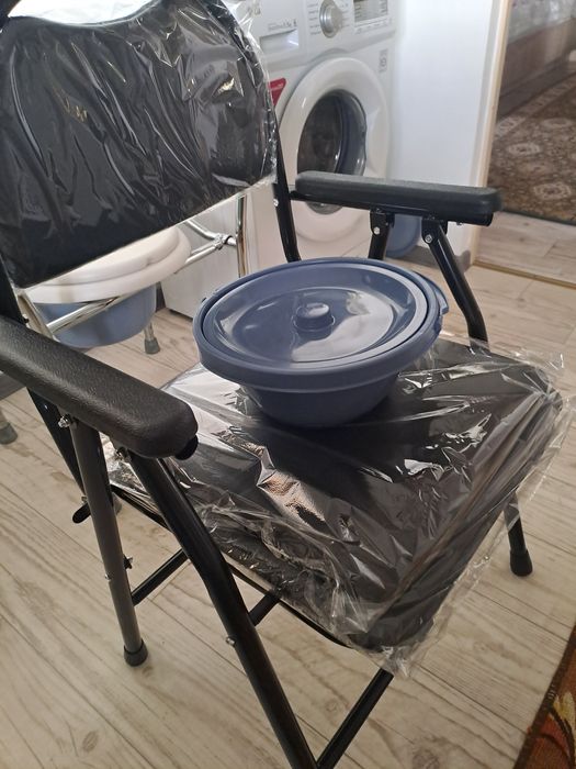 Продам санитарный кресло туалет. Новый.