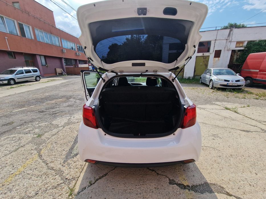 Vand Toyota Yaris hybrid