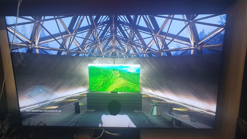 Телевизор SAMSUNG NEO 65 инча , 8к,Промоция