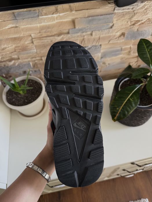 маратонки nike