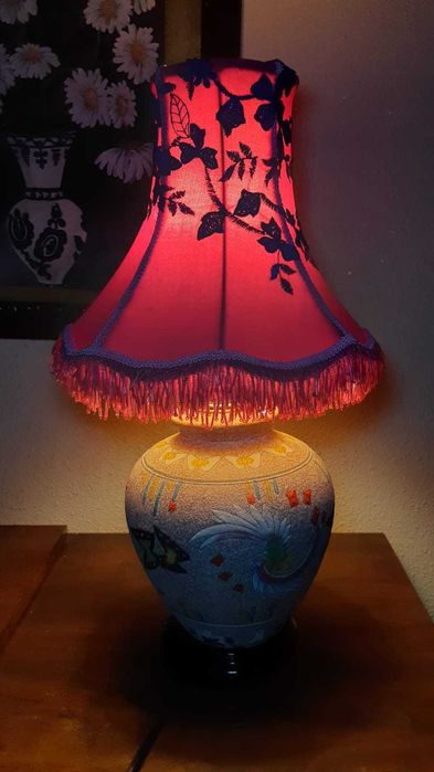 Lampa vintage in stil boho cu abajur roz