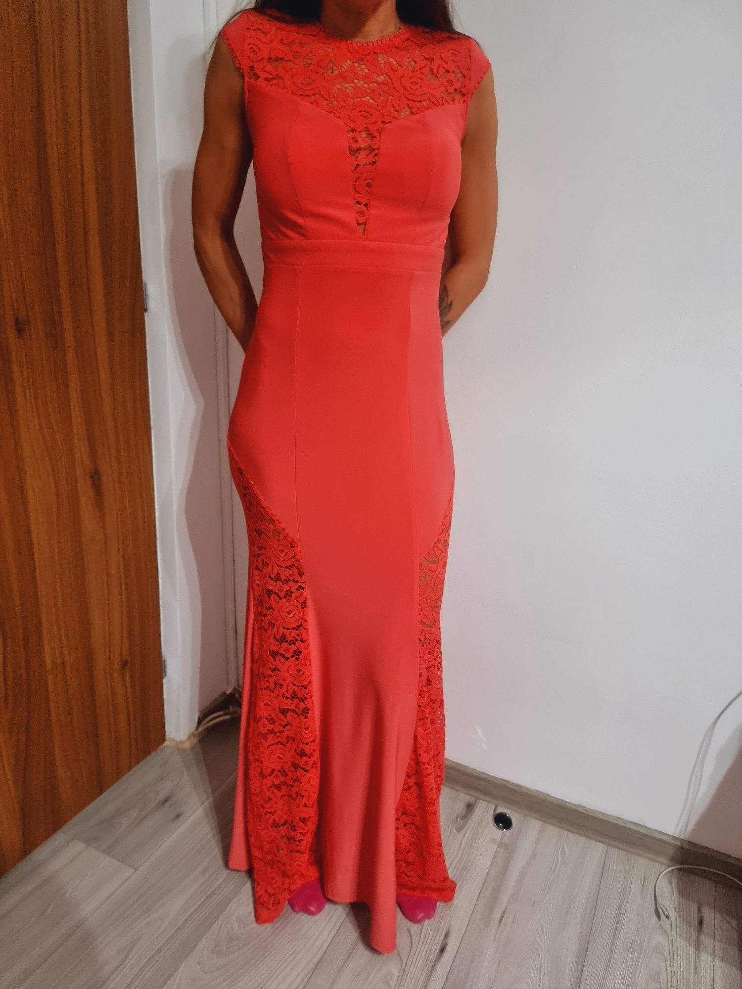 Rochie de seară roșie