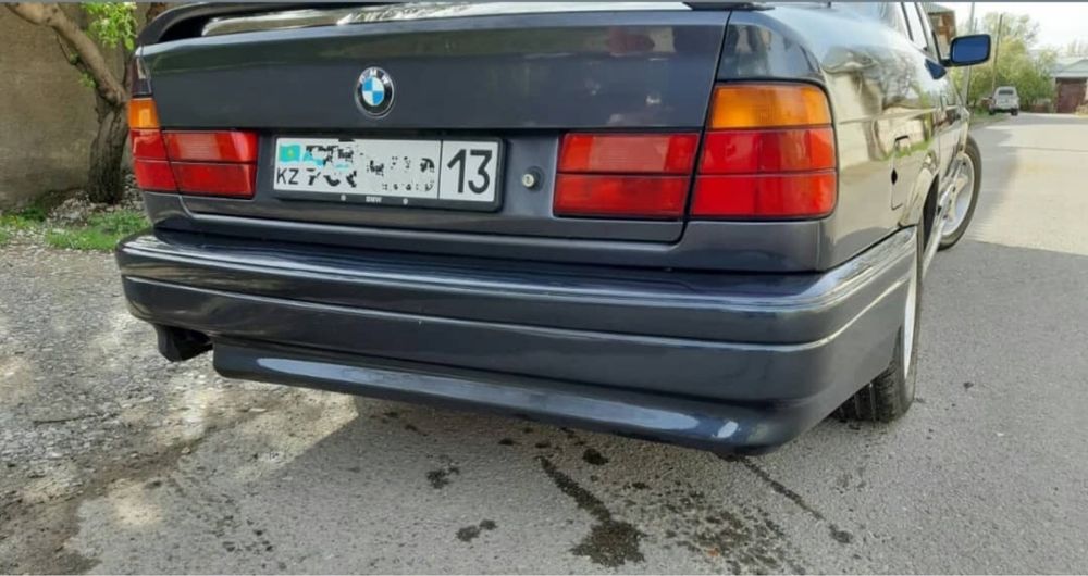 Бампер BMW E34,спойлер,молдинг,фара,туманки,бленда,цена сос склада