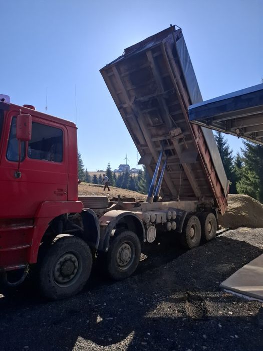 Basculanta 8x6 stare perfecta de funcționare