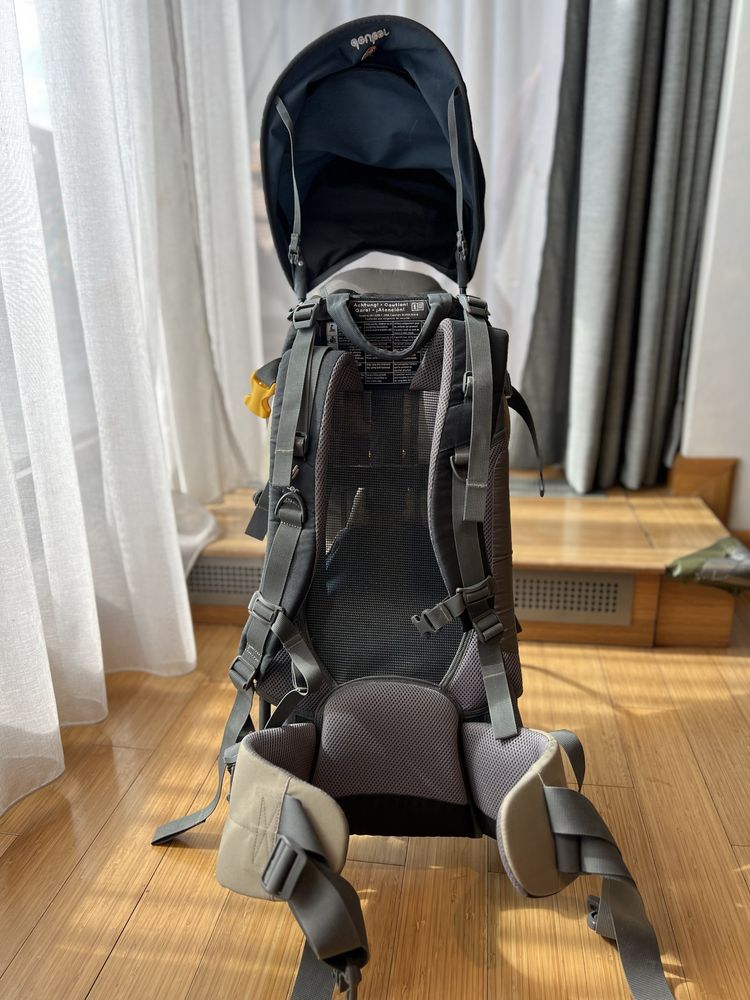 Deuter kid comfort lite - туристическа раница за носене на деца
