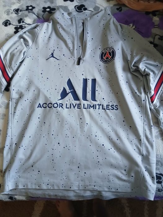 Compleu psg aproape nou.