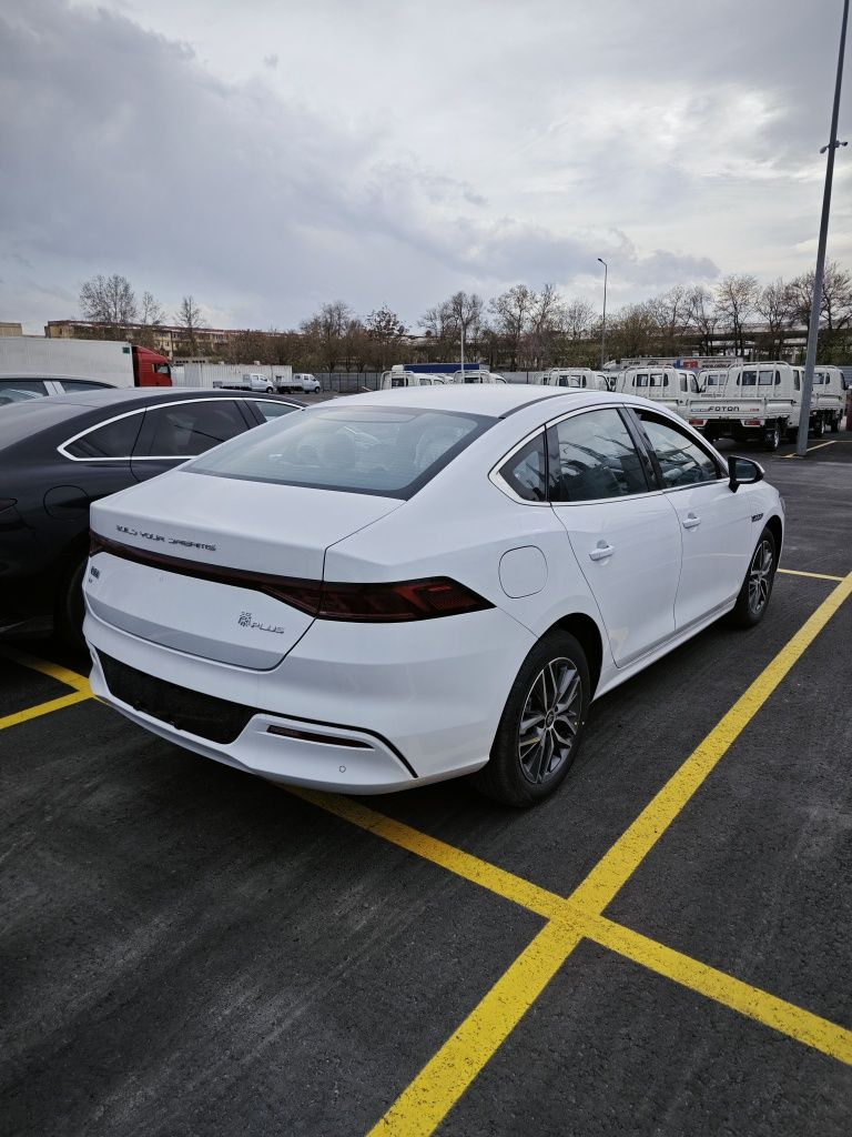 Тошкентда таййор BYD Qin Plus 2024 Honor Edition 420km