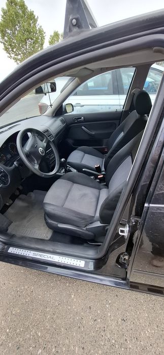 Vând Golf 4 1.6 FSI