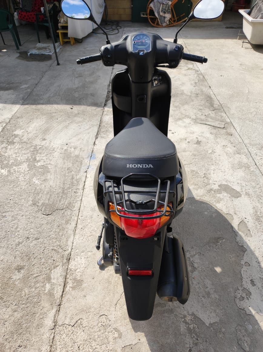 Продам скутер Honda Tact AF75