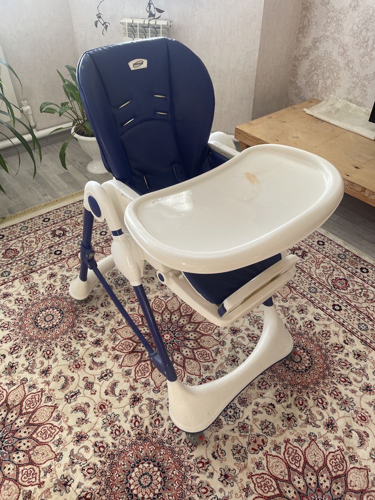 Продается детский стул