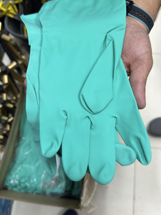 Оптом перчатки от серной кислоты Mapa