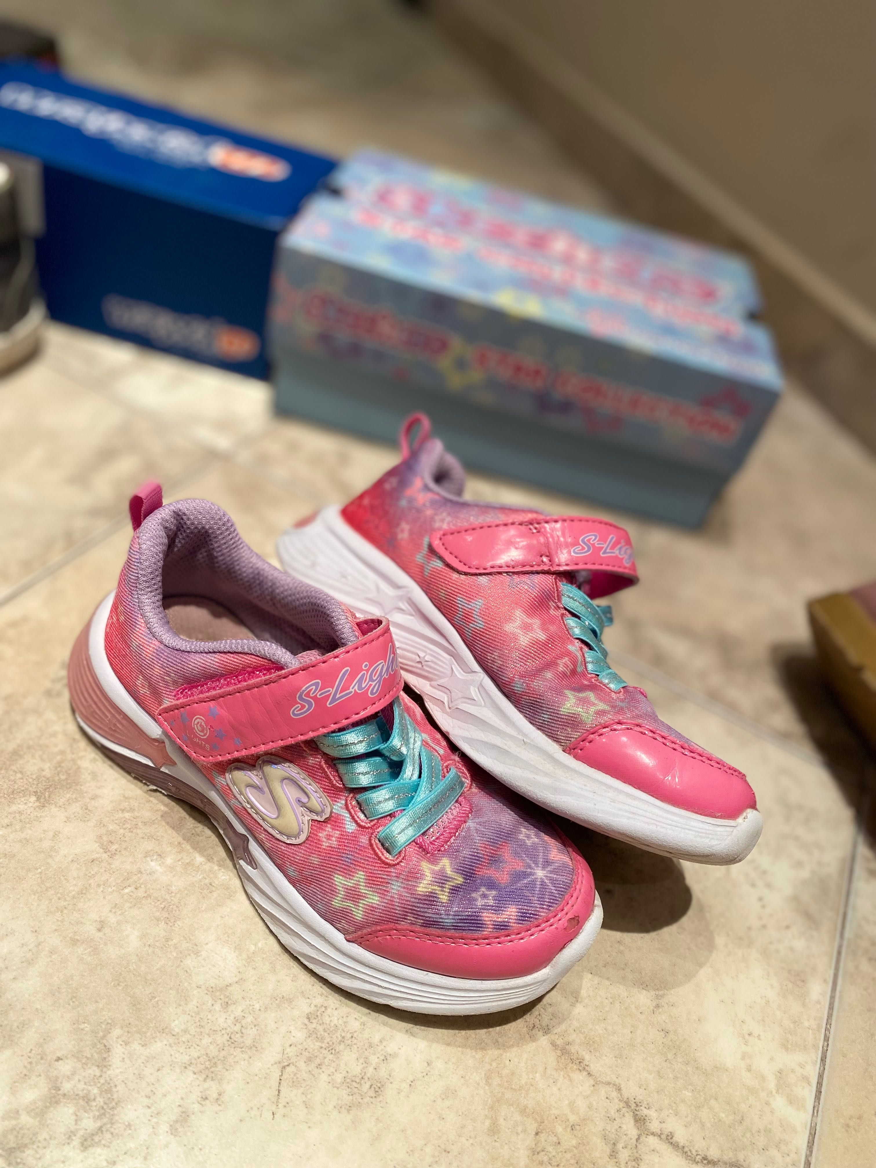 Детски обувки за момиче Mayoral Skechers H&M