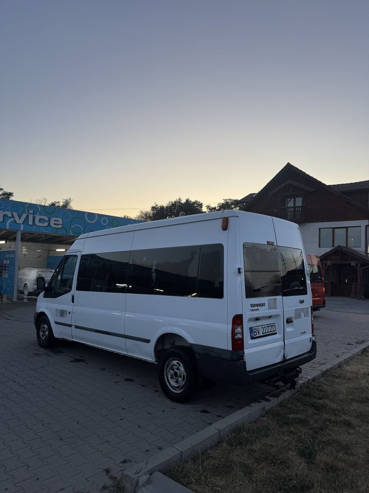 Ford Transit 2.2 116 cai 2011 9 locuri
