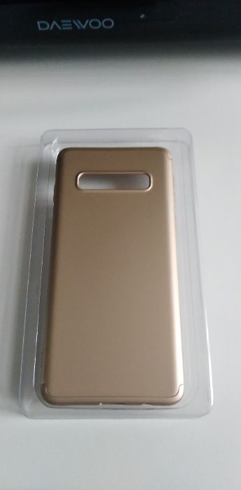 Vand Husa de protectie Samsung Galaxy S10 Gold,nou nouta.