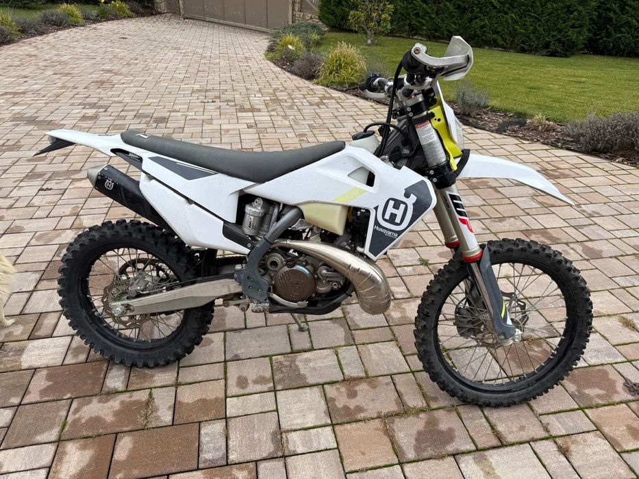 Husqvarna TE 250 L – 2022 – ca nouă, doar 1 500 km!