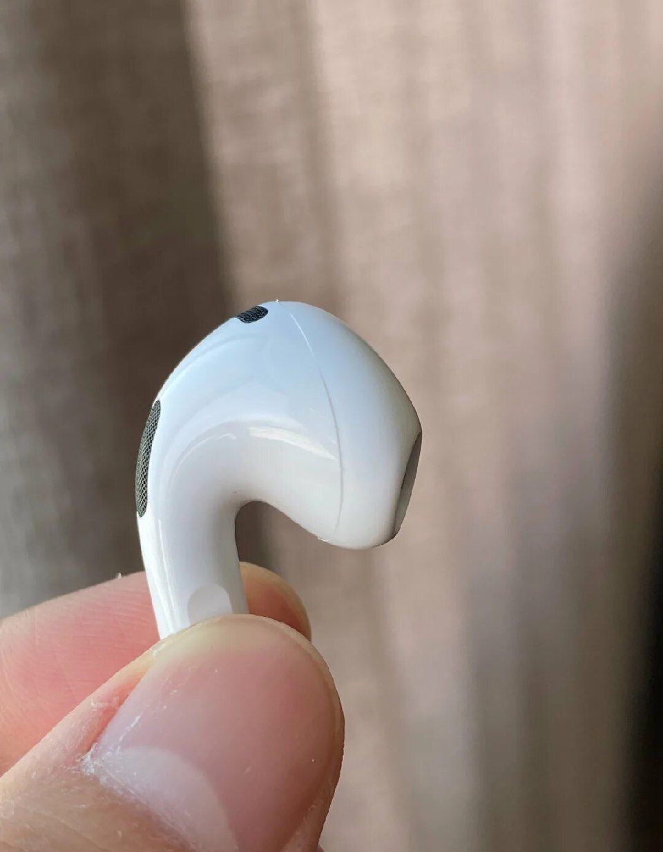 Airpods 3 —  lux