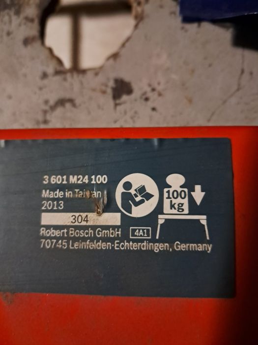 Сгъваема работна маса Бош