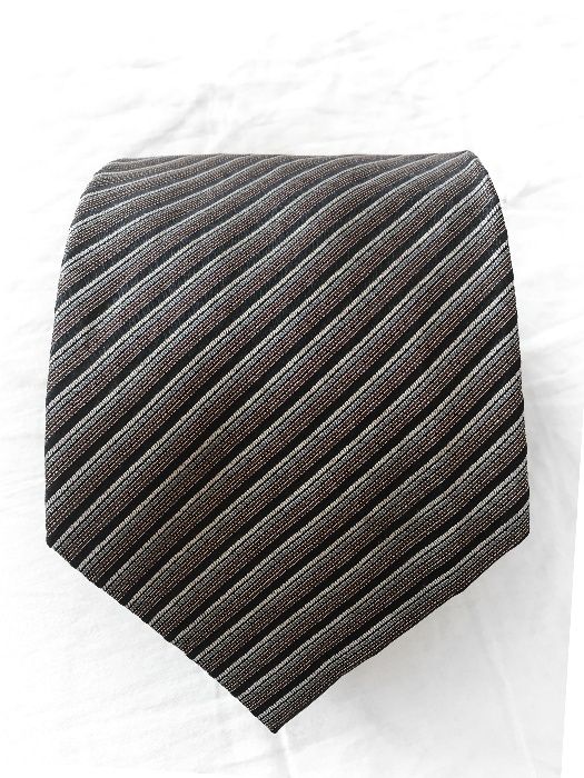 Calvin Klеin вратовръзка 100% коприна