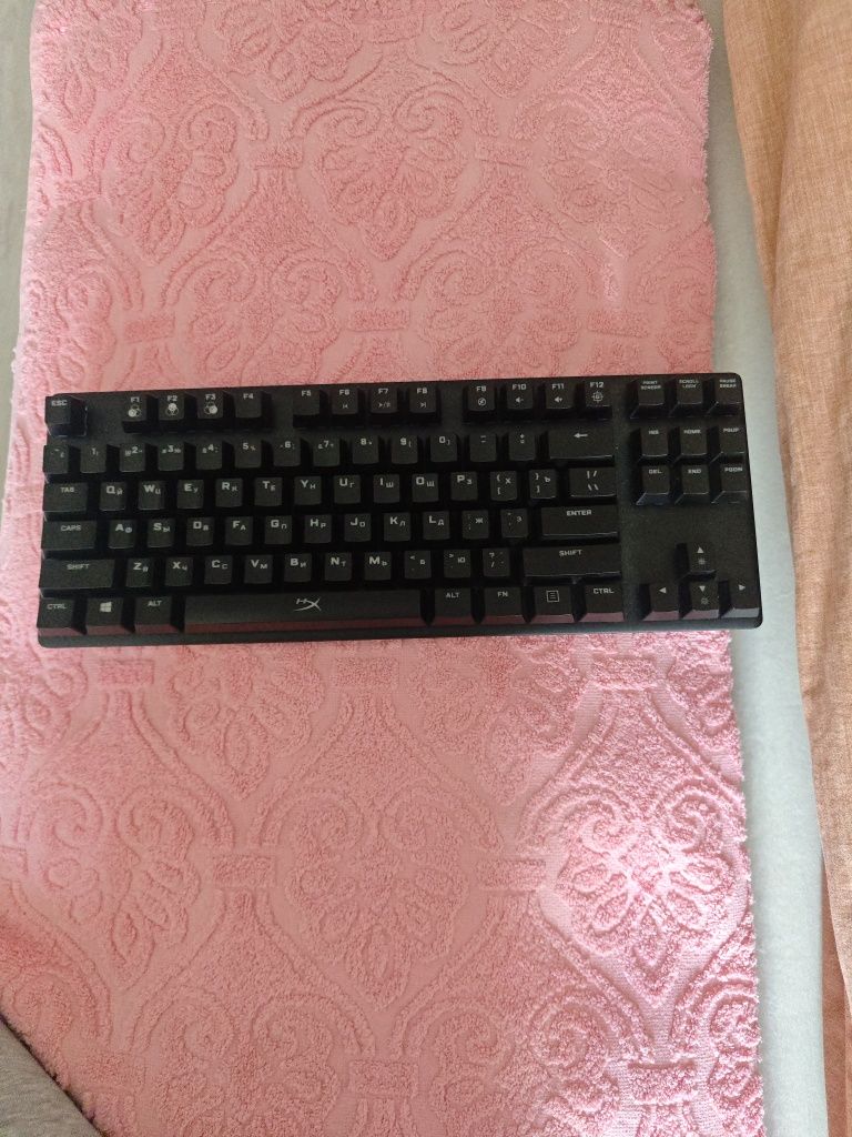 Клавиатура hyperX срочно продаю