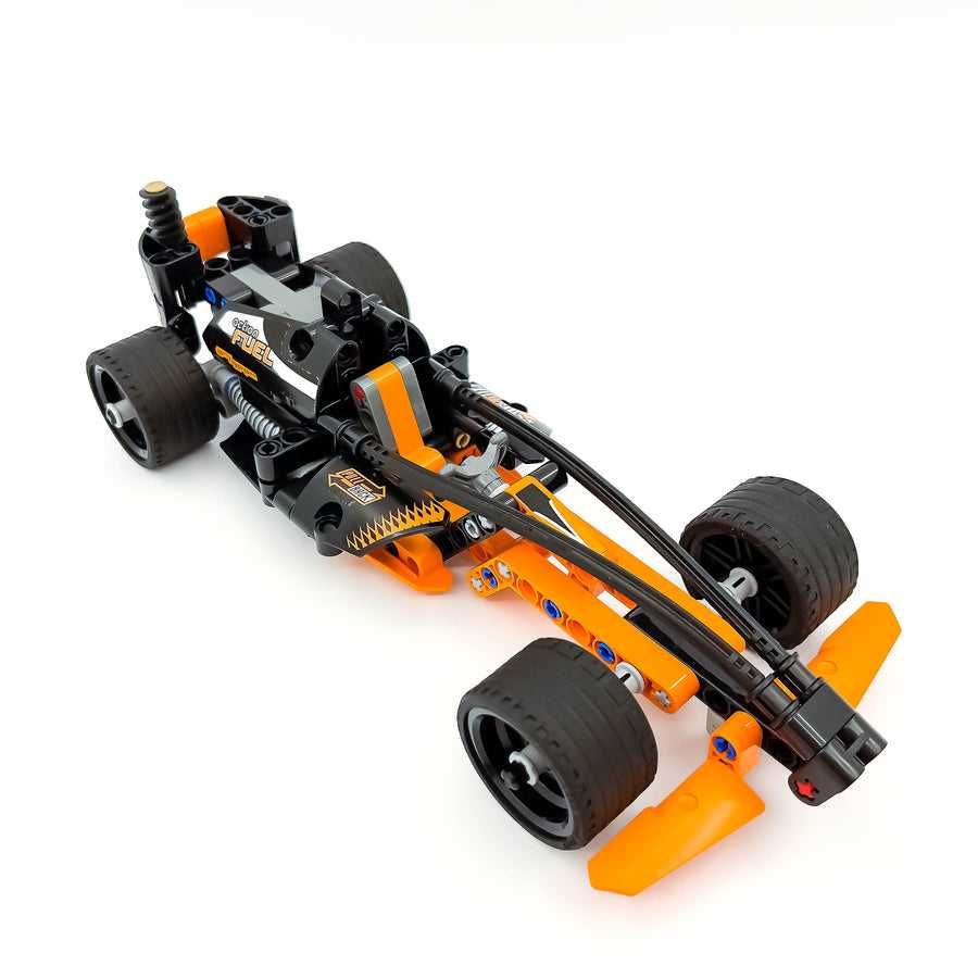 LEGO Technic 42026 Black Champion Racer - Maşină neagră de curse