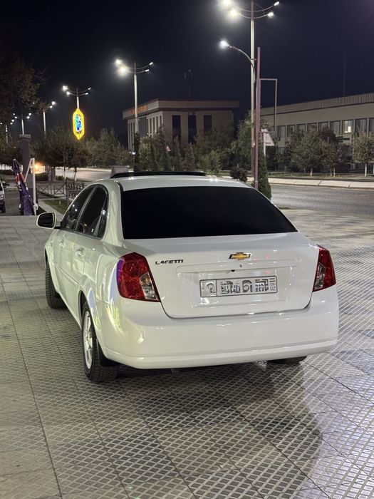 Chevrolet Lacetti (gentra) full