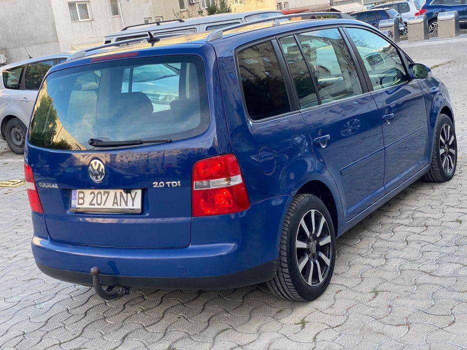 Vând Volkswagen touran 2.0 140 Cp 7locuri