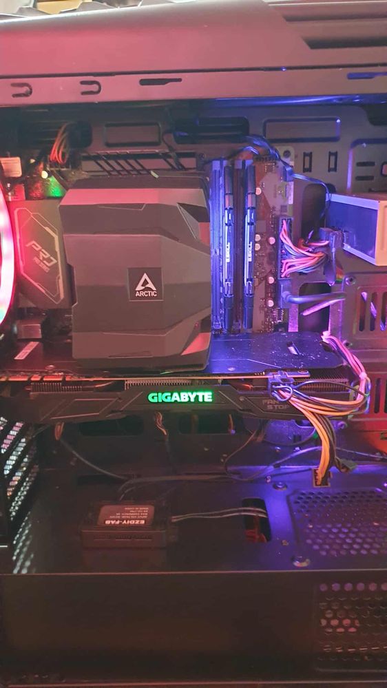 i5-12400F + Arctic Freezer A35, 32GB RAM, 1TB 980 PRO NVMe, B660M