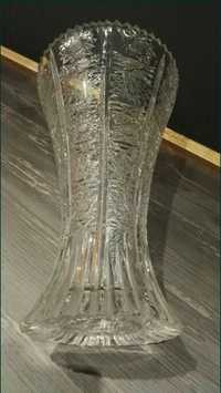 Кристални вази-масивен кристал
