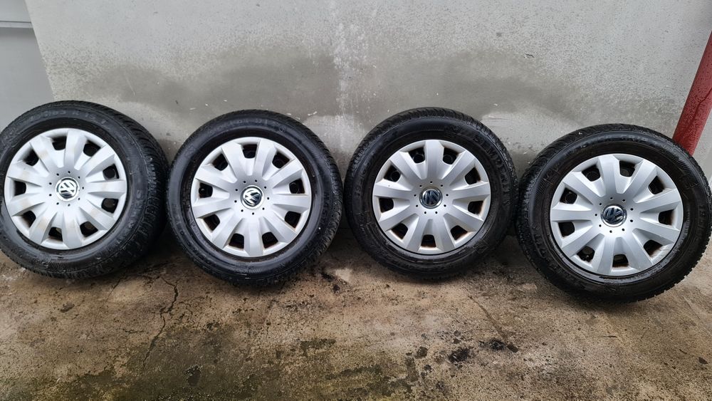 Jante cu anvelope iarna 5 x112 r15 vw