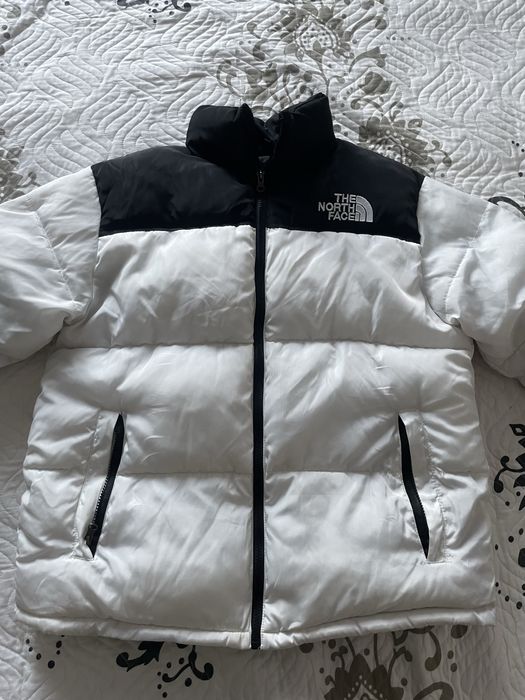 Vând geaca The North Face
