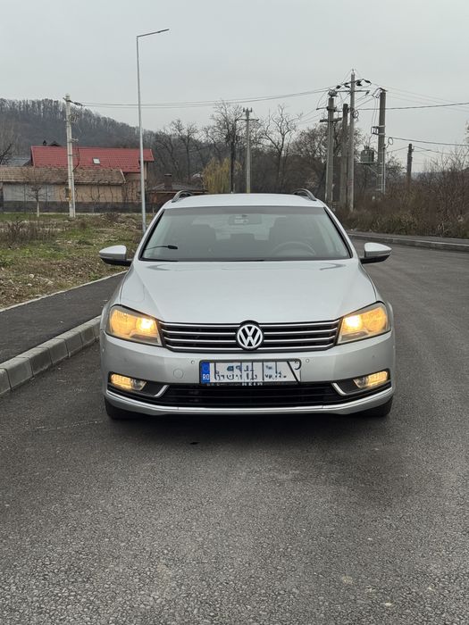 Vând Volkswagen Passat Variant 2.0 TDI Automat