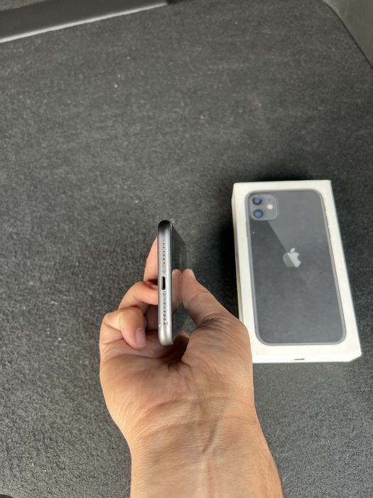 Iphone 11 128 gb hotirali batare 74%