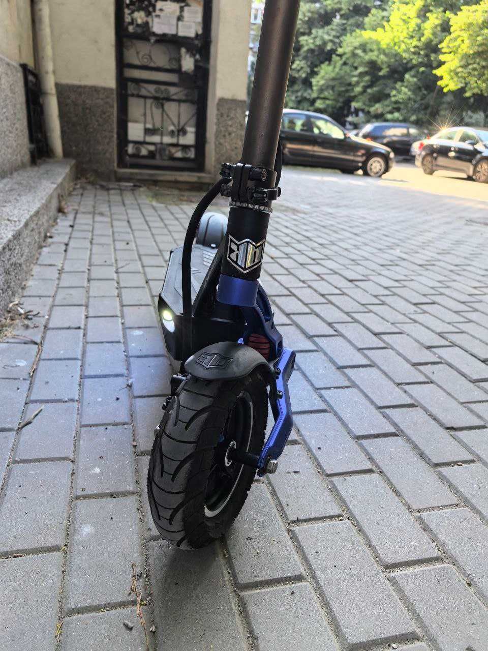 Електрическа тротинетка ( скутер ) Kaabo Mantis 10 800W Minimotors