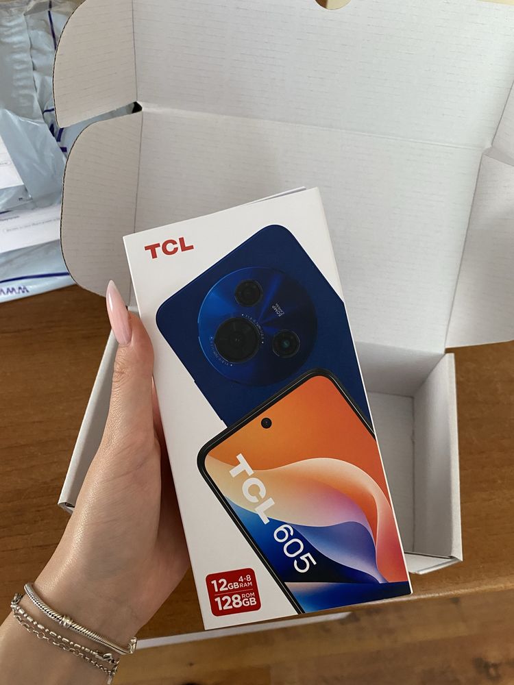 TCL 605 чисто нов
