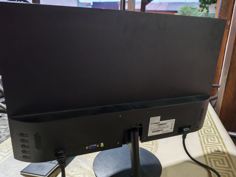 Hyundai HYU-686N 23.8 "LED monitor. 16: 9