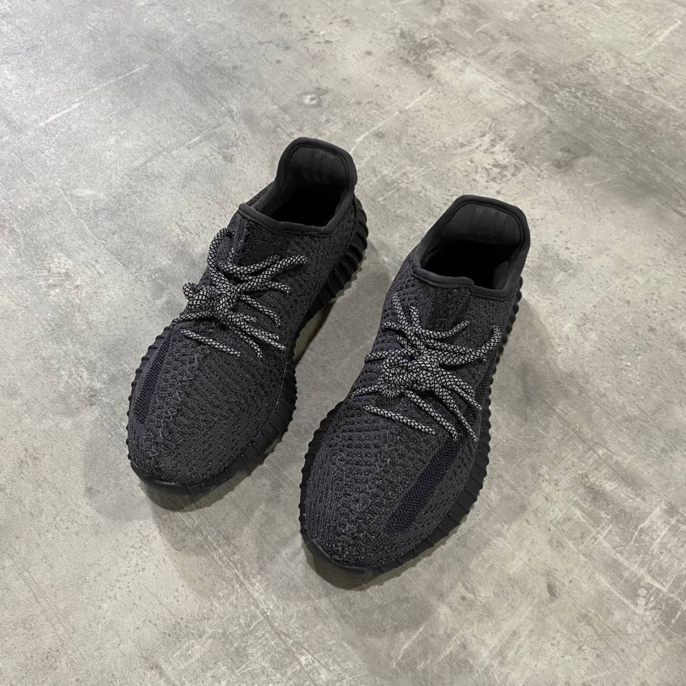 Yeezy Boost 350 V2 'Black Non-Reflective'