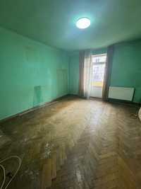 Vand apartament cu 2 camere, decomandat ET. 1 str. Dr. Ioan Ratiu