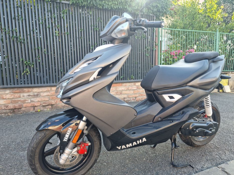 Scuter Yamaha Aerox 2014, 2T