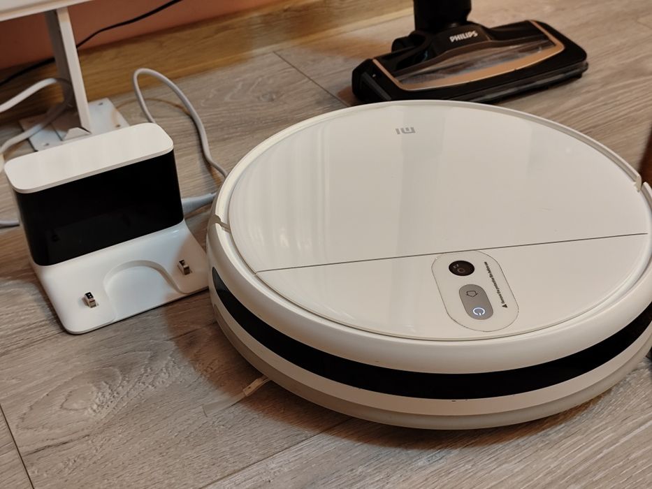 Xiaomi Mi Robot Vacuum-Mop
Aspirator inteligent Xiaomi Mi Robot Vac