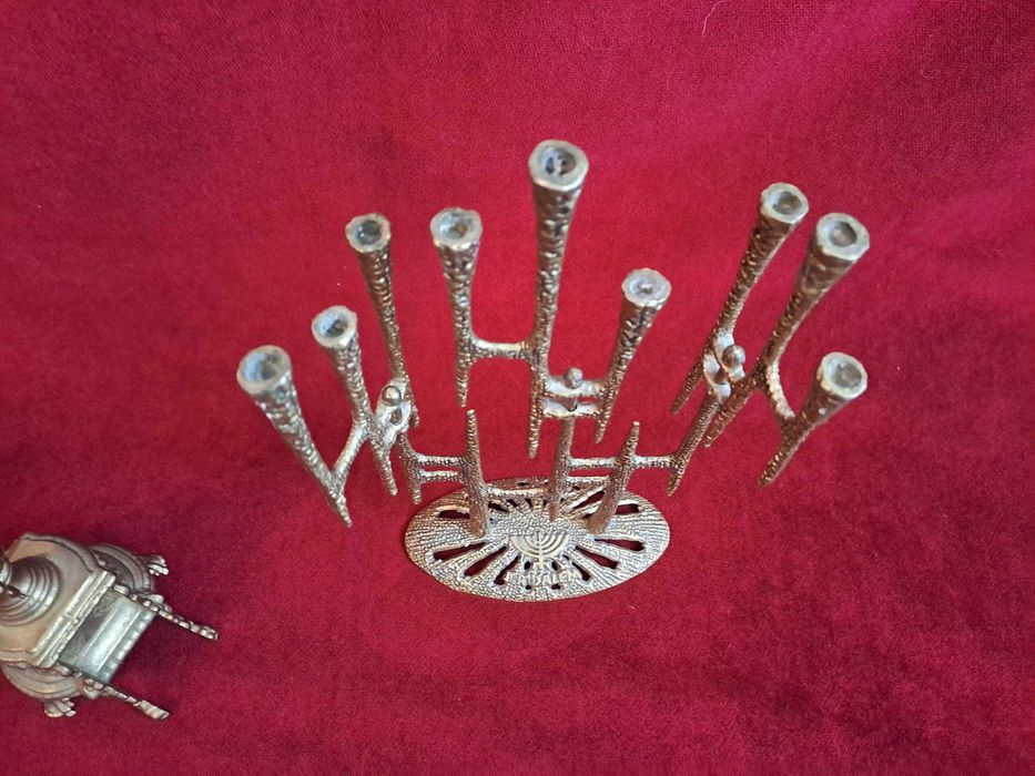 sfesnic bronz menora bronz