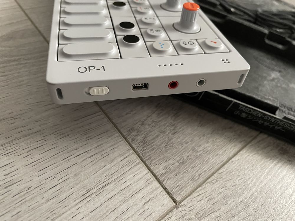 Teenage Engineering OP1