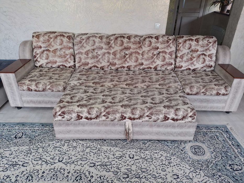 Диван + кресло в отличном состоянии