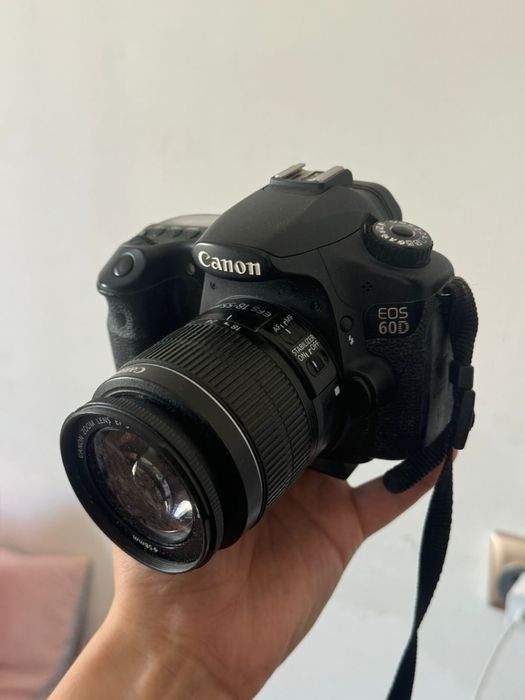 продам Canon EOS 60d